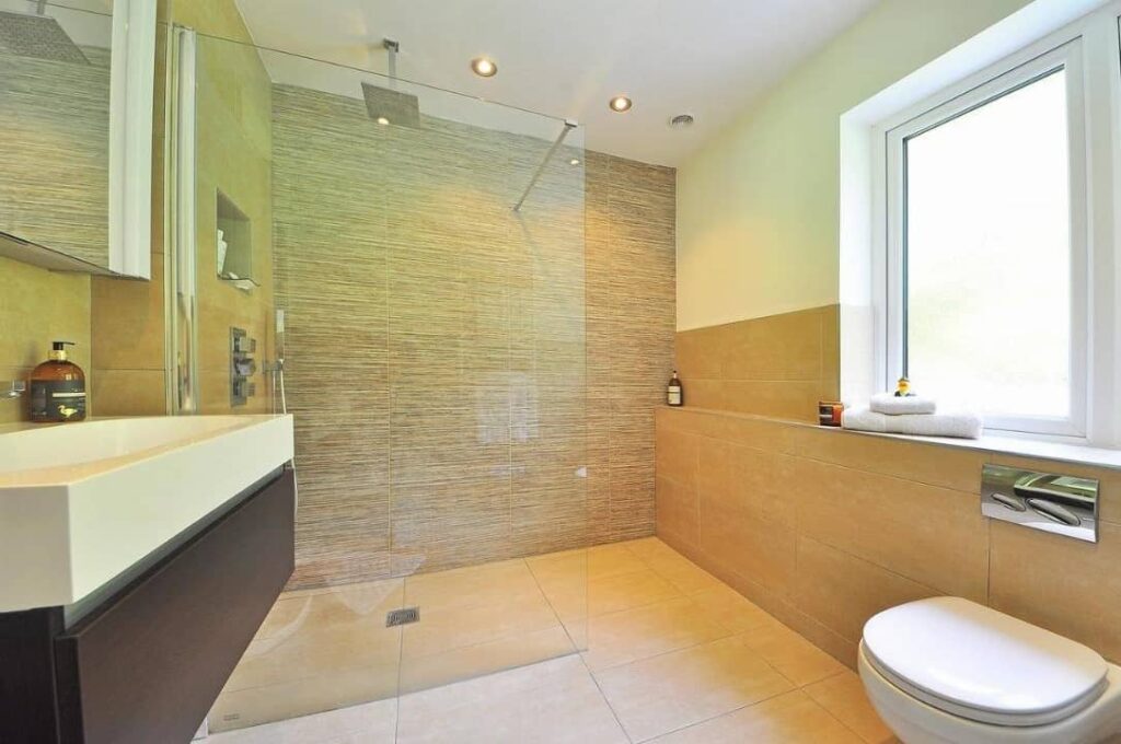 paroi de douche en verre