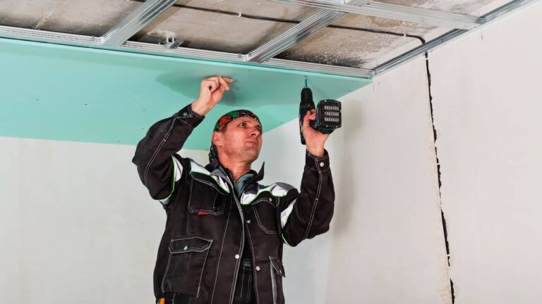 Isolation phonique du plafond, retrouver le calme dans son logement