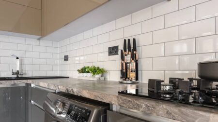Les meilleures astuces pour nettoyer les carreaux de cuisine ! nettoyer carreaux cuisine