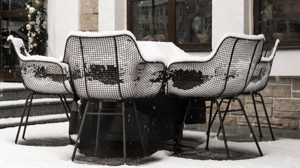 mobilier jardin neige